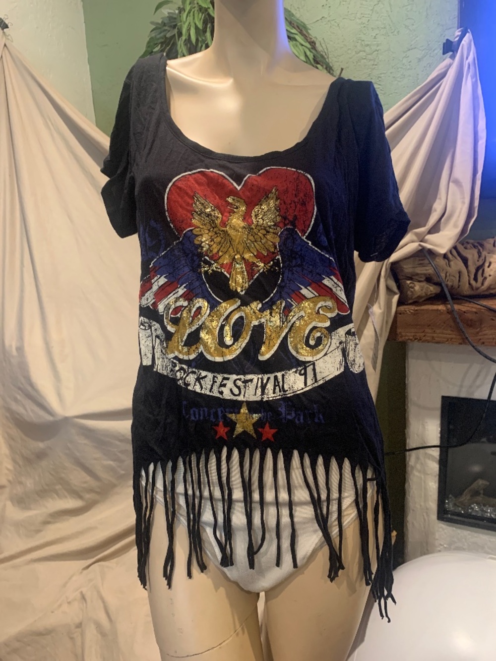 Eyeshadow festival top